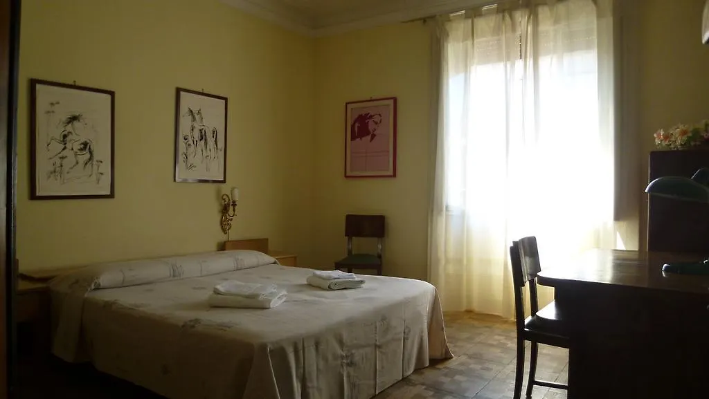 Private Terrace & Antique Decor - 1930S Heritage Apartment Steps From The Vatican 0*, روما